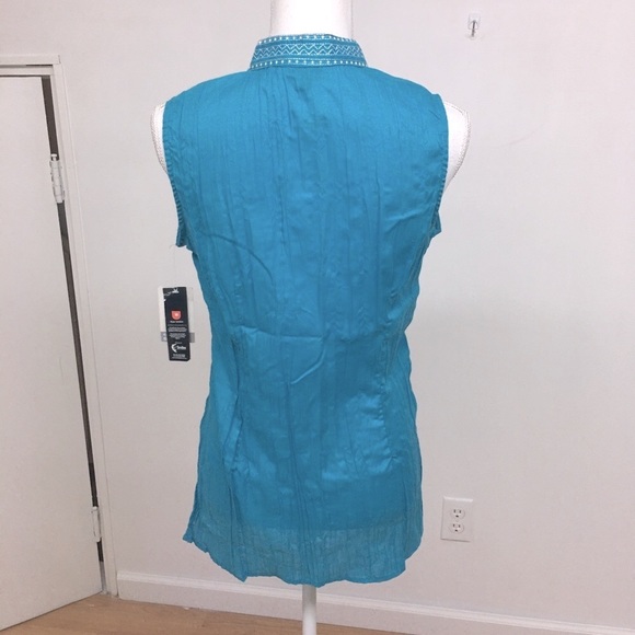 NWT. Unique Turquoise Crinkle Blouse size M - Picture 3 of 6